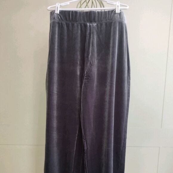 Susan Graver Grey Shimmery Polyester Cloth Pants - Picture 1 of 4